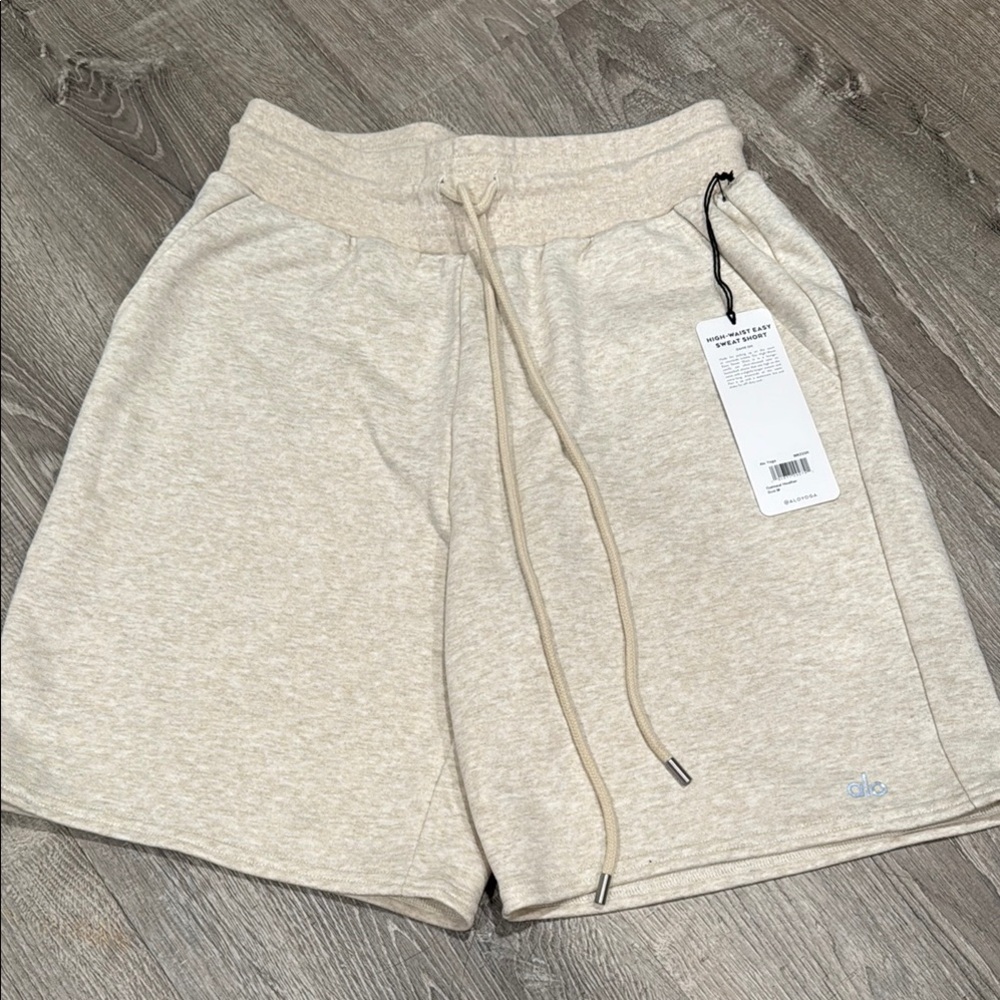 ALO Yoga Women's Beige Athletic Shorts